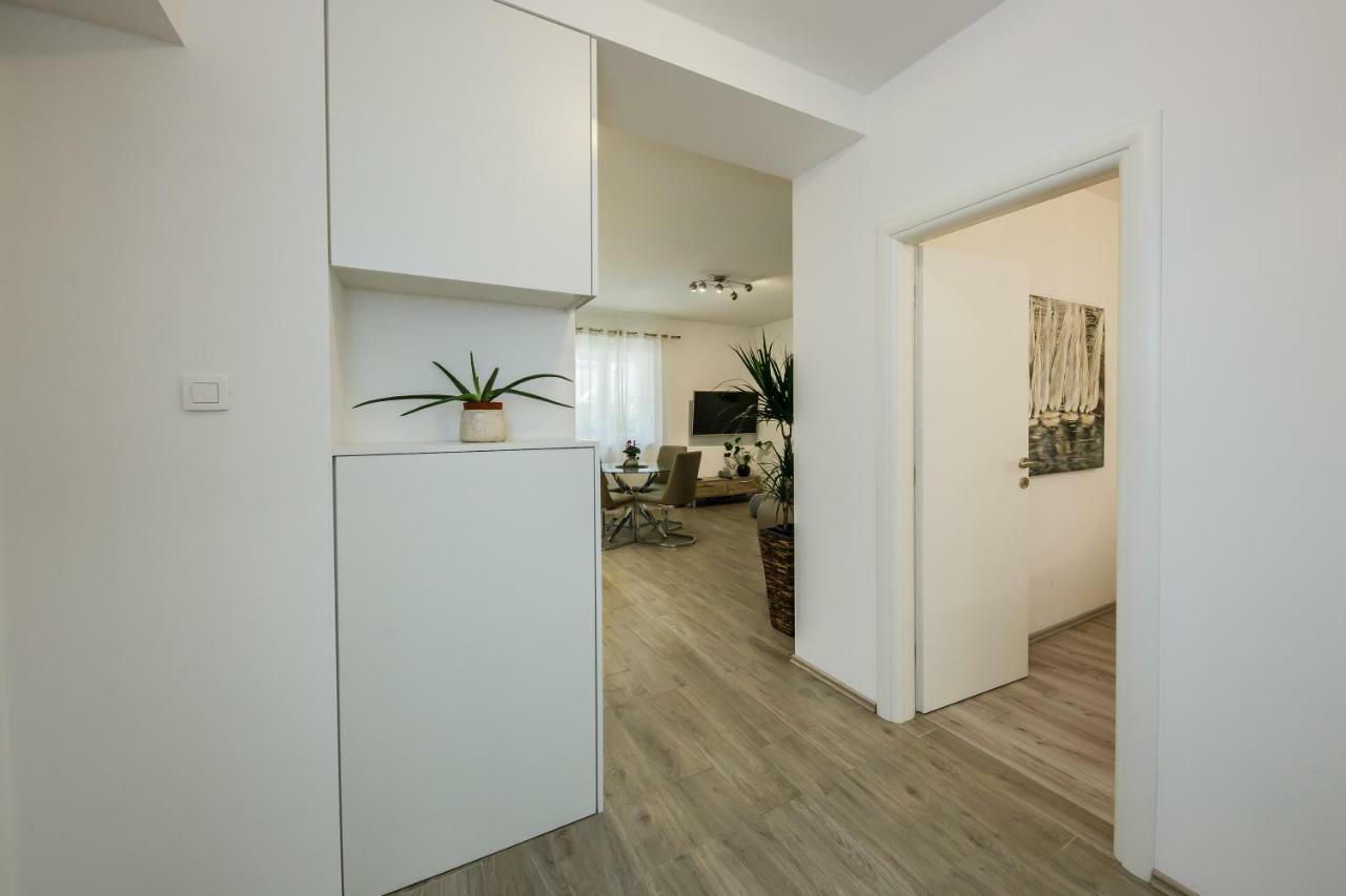 Olive Tree Apartment Сплит Екстериор снимка